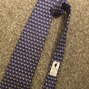 Vineyard vines tie